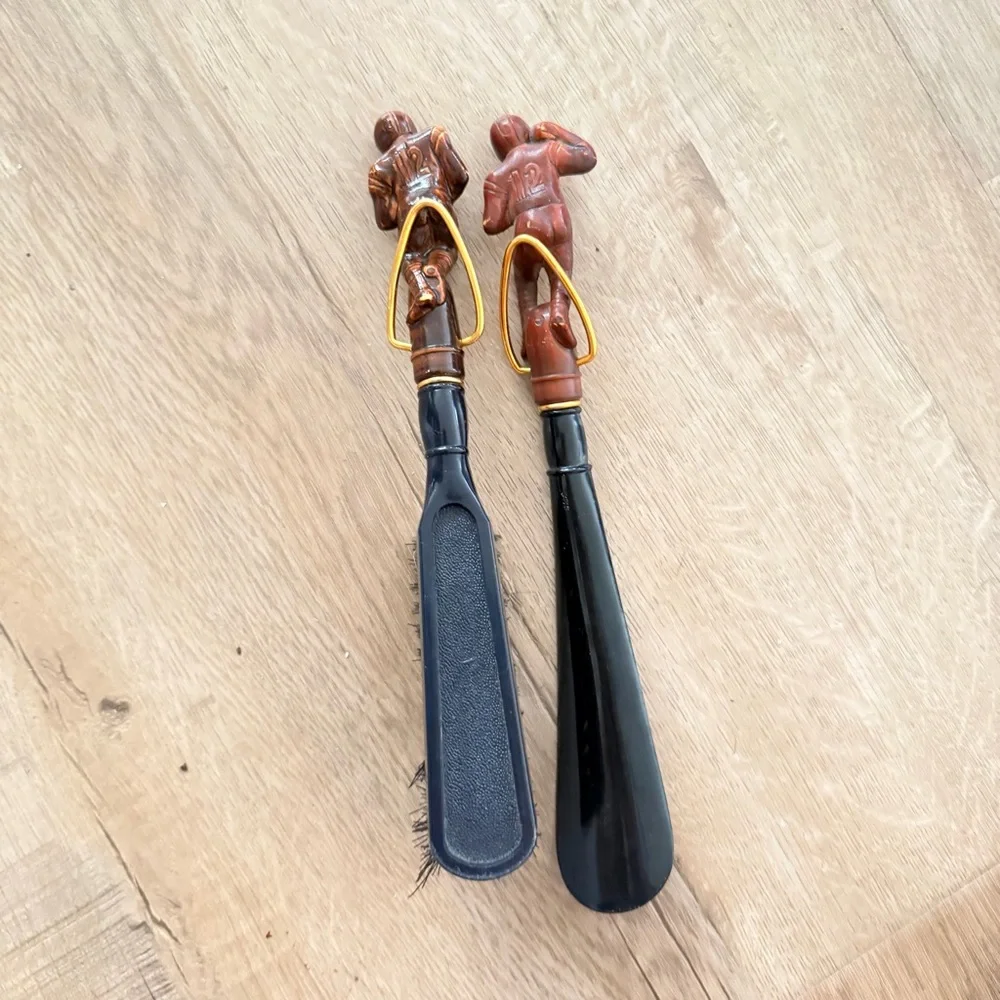 Vintage 1950-60s Cloth Shoe Brush &‎ Shoe Horn Set, Football Player, Quarterback